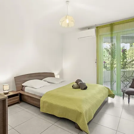 Belle Terrasse St-raphael *