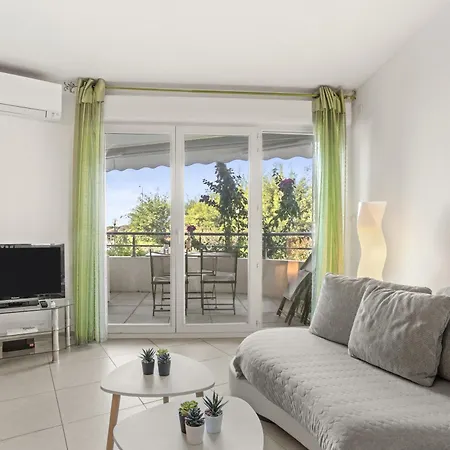 Belle Terrasse St-raphael Saint-Raphaël