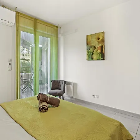 Apartment Belle Terrasse St-raphael Saint-Raphaël
