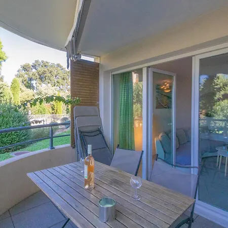 Belle Terrasse St-raphael Saint-Raphaël