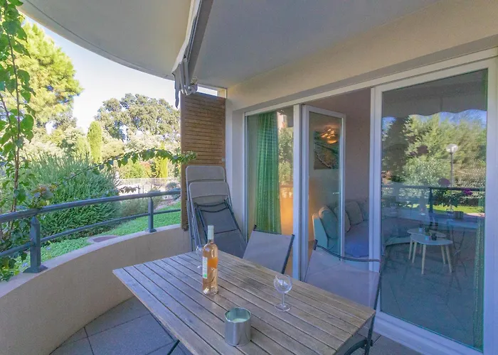 Belle Terrasse St-raphael Saint-Raphaël