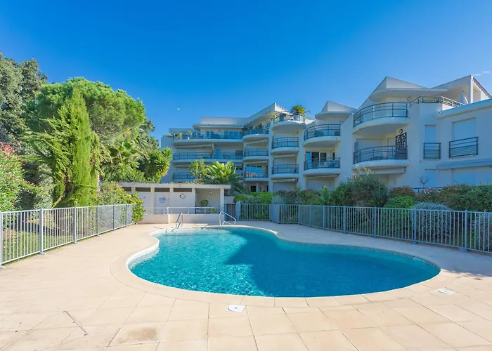 Belle Terrasse St-raphael Daire *