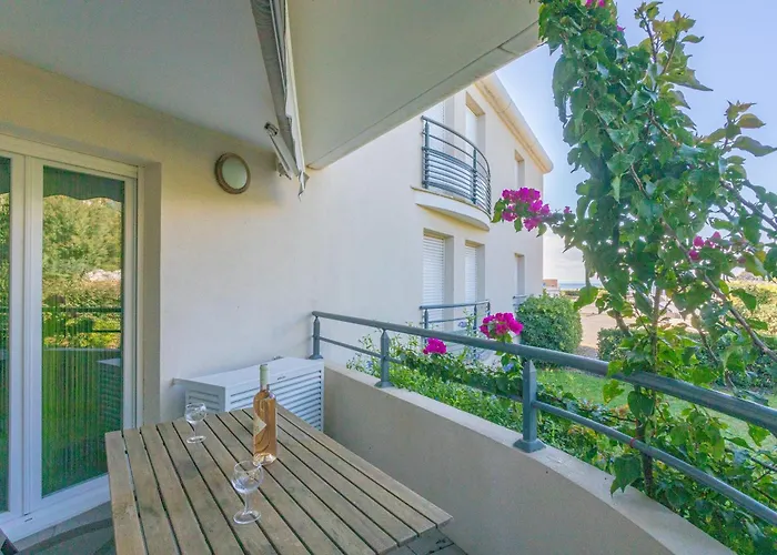Daire Belle Terrasse St-raphael